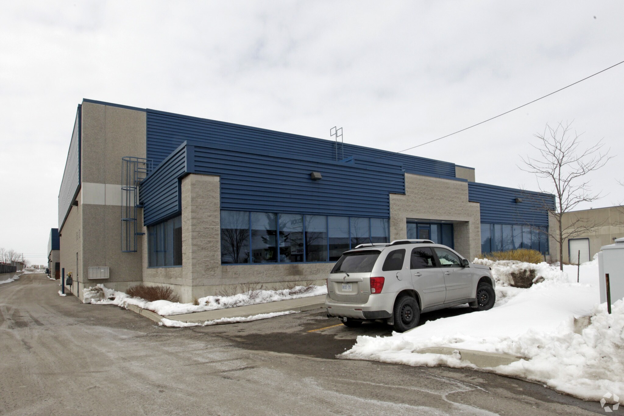 210 Pony Dr, Newmarket, ON for sale Primary Photo- Image 1 of 1