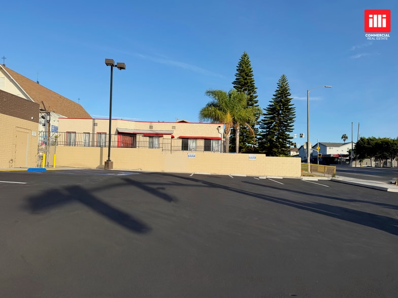 1000 N La Brea Ave, Inglewood, CA for lease - Building Photo - Image 3 of 5