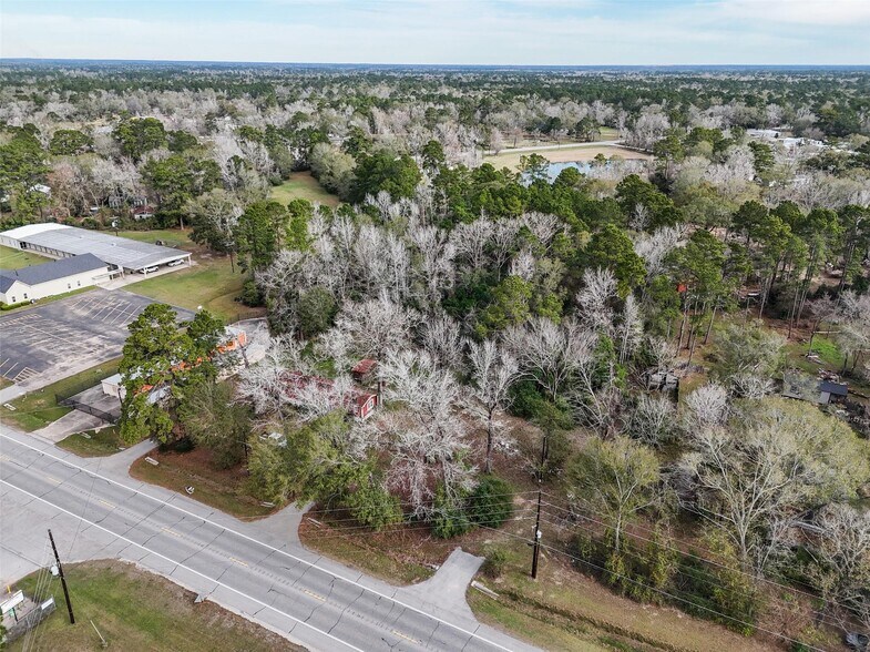 16010 FM 3083 Rd, Conroe, TX à vendre - Photo du bâtiment - Image 3 de 20