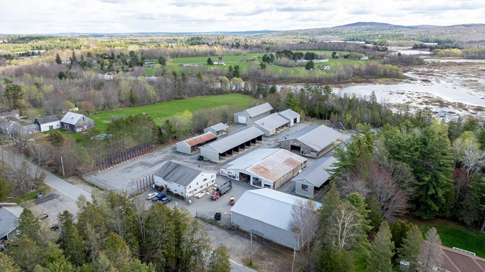 58 Fowler rd, Orrington, ME à vendre - Photo du bâtiment - Image 3 de 7