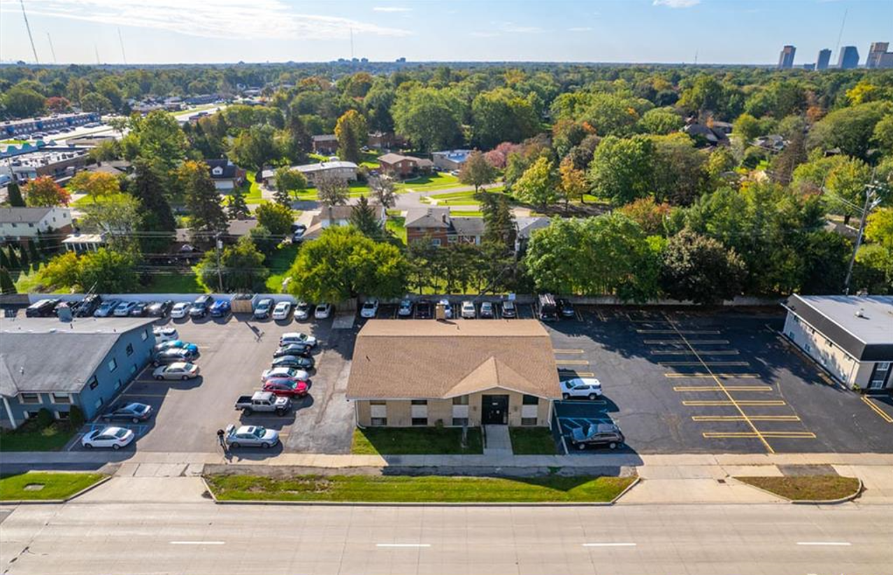 18211 W 12 Mile Rd, Southfield, MI for sale Building Photo- Image 1 of 1