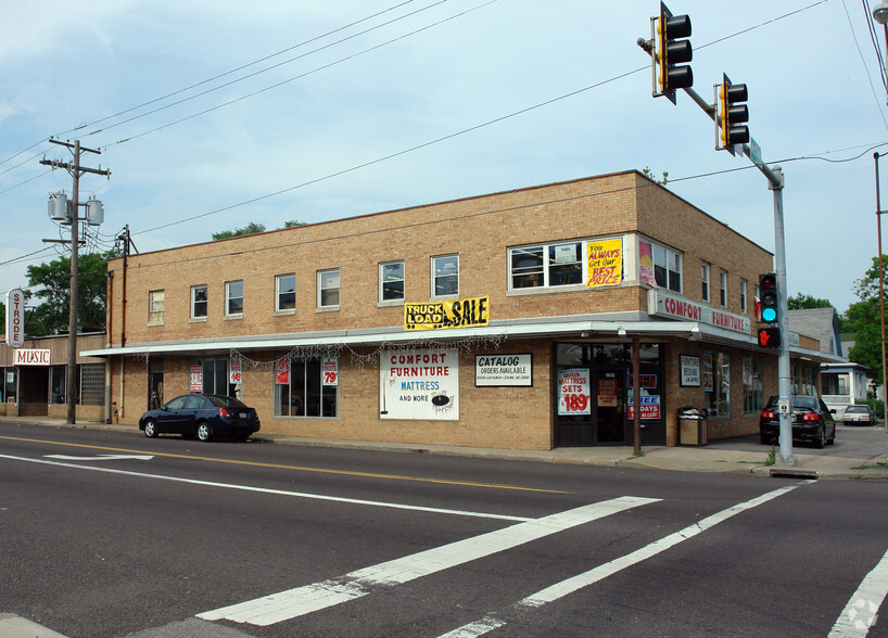 2504 Sheridan Rd, Peoria, IL à louer - Photo du bâtiment - Image 2 de 12