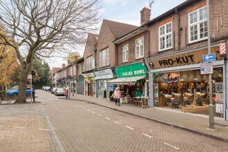 374 Upper Richmond Rd W, London for lease Building Photo- Image 2 of 18