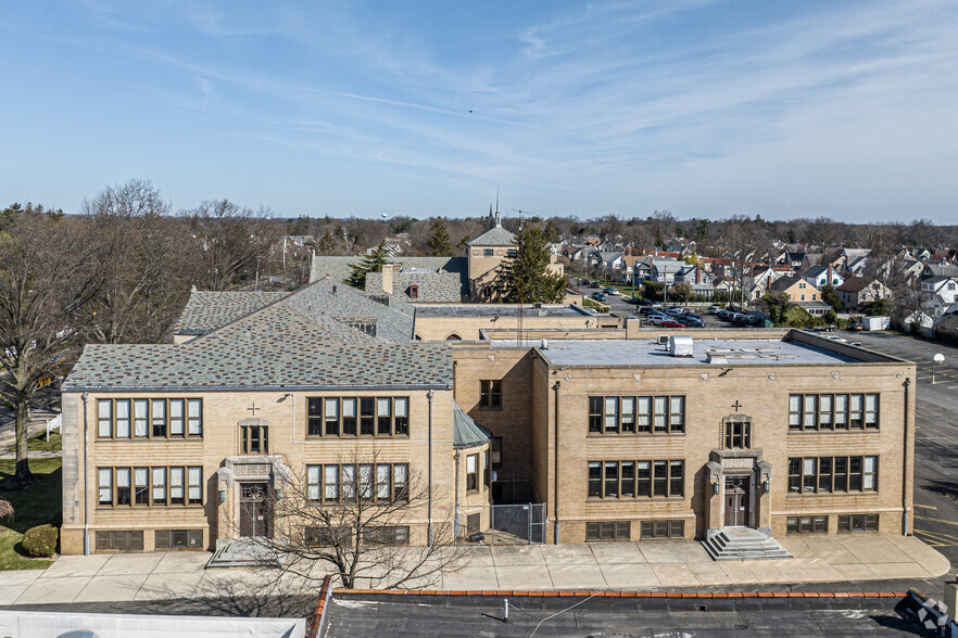 12 Westminster Rd, West Hempstead, NY for lease - Building Photo - Image 3 of 5