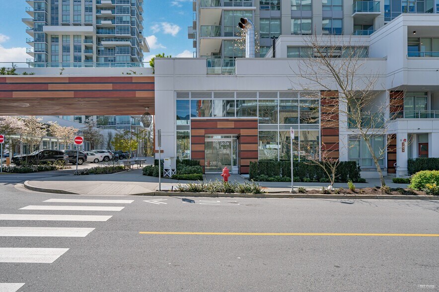 2023 Curling Rd, North Vancouver, BC for sale - Building Photo - Image 1 of 1