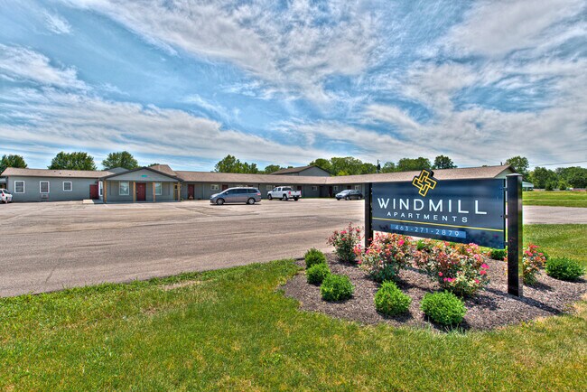 Plus de détails pour 10705 E Us-136, Indianapolis, IN - Multi-résidentiel à vendre