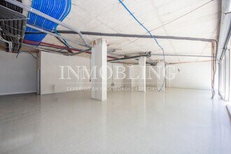 Retail in Mataró, Barcelona for lease Interior Photo- Image 2 of 13
