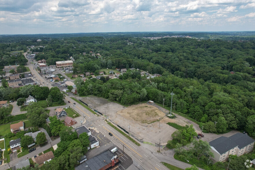 100 Perry Hwy, Pittsburgh, PA for lease - Building Photo - Image 1 of 3
