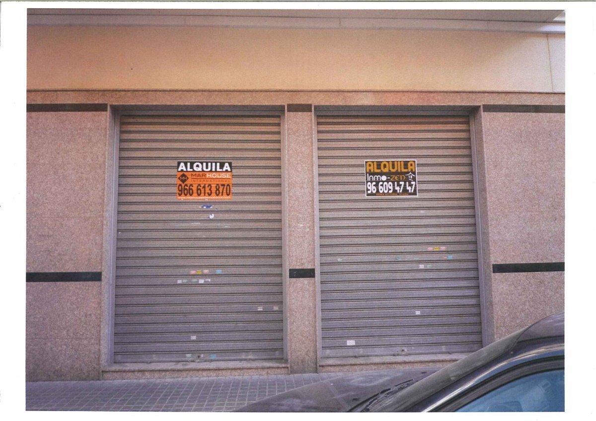 Commerce de détail dans Elche, Alicante à louer Photo du bâtiment- Image 1 de 2