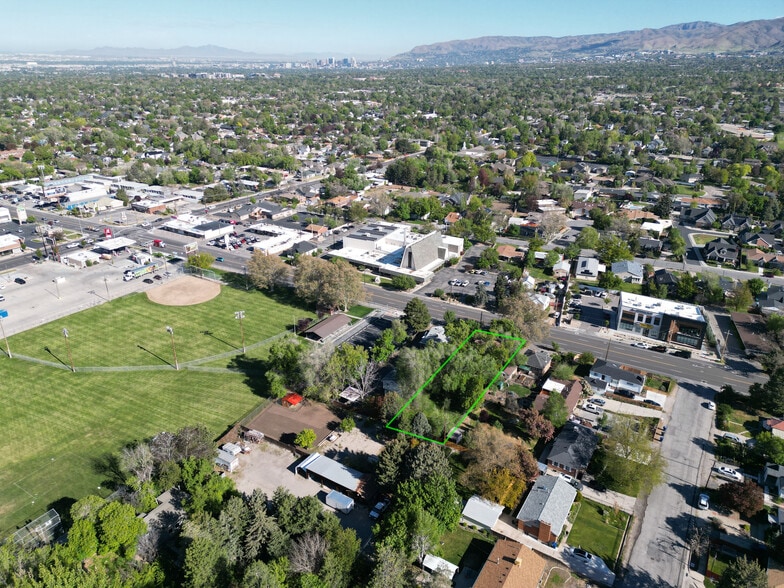 2420 E 3300 S, Salt Lake City, UT for sale - Building Photo - Image 2 of 12