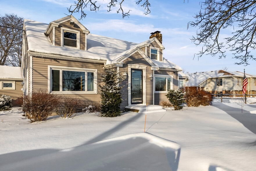 955 E Henrietta Rd, Rochester, NY à louer - Photo du bâtiment - Image 3 de 19