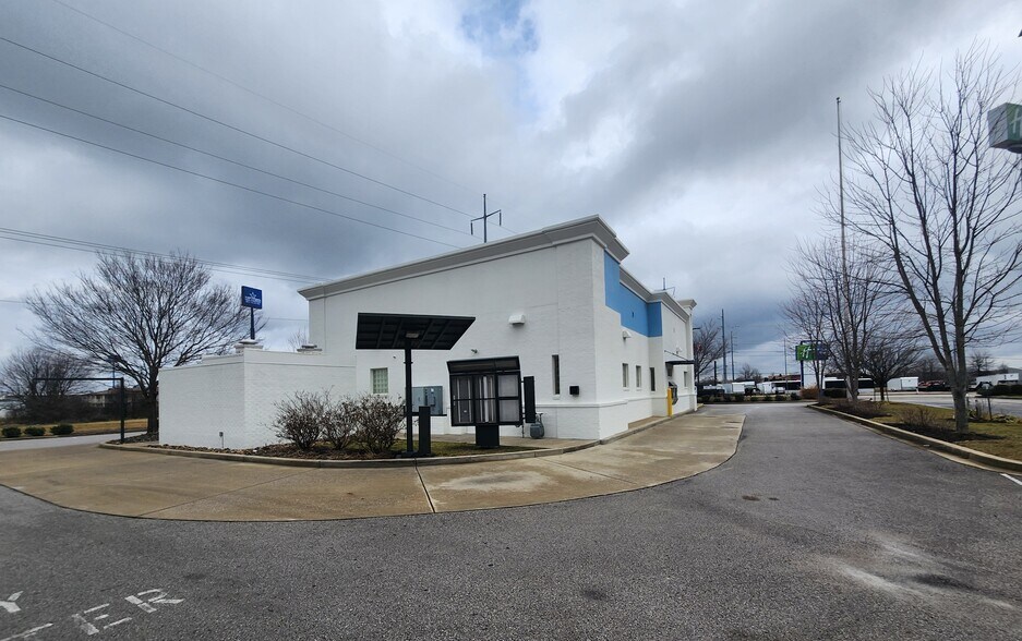 133 Three Springs Rd, Bowling Green, KY à vendre - Photo du bâtiment - Image 2 de 6