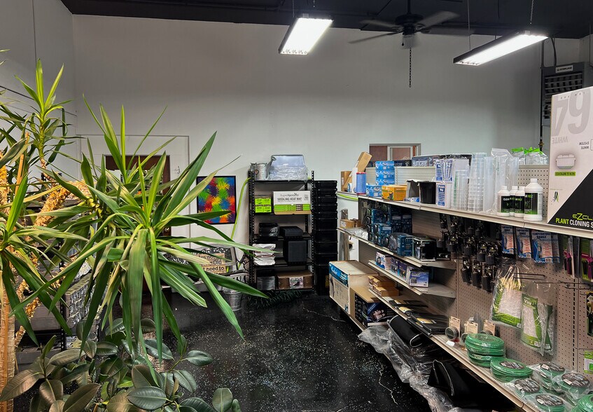 1019 Mankowski Rd, Gaylord, MI for lease - Building Photo - Image 2 of 4