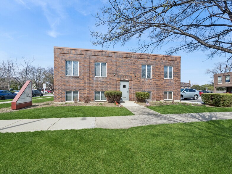 1204 E Central Rd, Arlington Heights, IL à vendre - Photo du bâtiment - Image 2 de 6