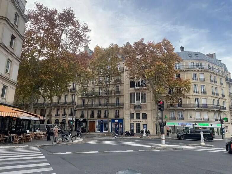 Bureau dans Paris à vendre - Photo du bâtiment - Image 3 de 3