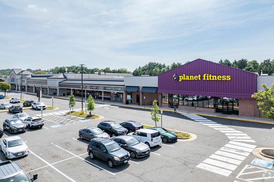 6315-6365 Multiplex Dr, Centreville, VA for lease - Primary Photo - Image 1 of 6