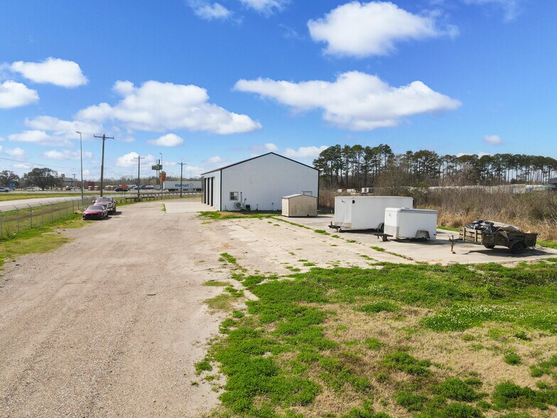 201 Lexington Dr, Rayne, LA à vendre - Photo du bâtiment - Image 2 de 15
