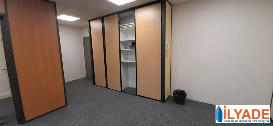 5 Allée Des Banquiers, Aix-en-Provence à louer - Photo intérieure - Image 2 de 5