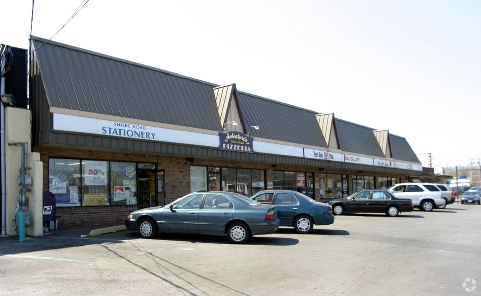 122-132 Shore Rd, Port Washington, NY for lease - Building Photo - Image 2 of 8