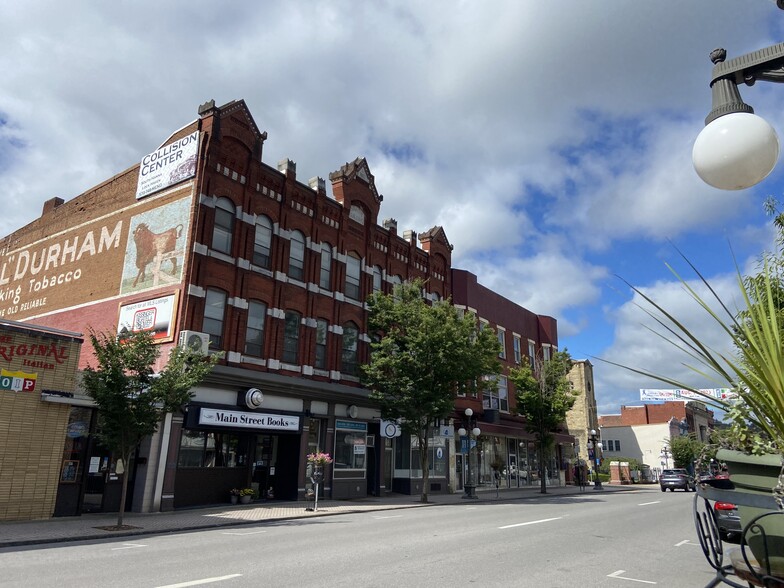 130-134 E Main St, Lock Haven, PA for lease - Building Photo - Image 1 of 11