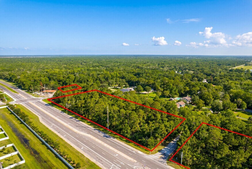 2895 Indian River Blvd, Edgewater, FL à vendre - Photo du bâtiment - Image 3 de 9