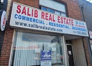 2869 Kingston Rd, Toronto, ON à louer Photo du bâtiment- Image 1 de 3