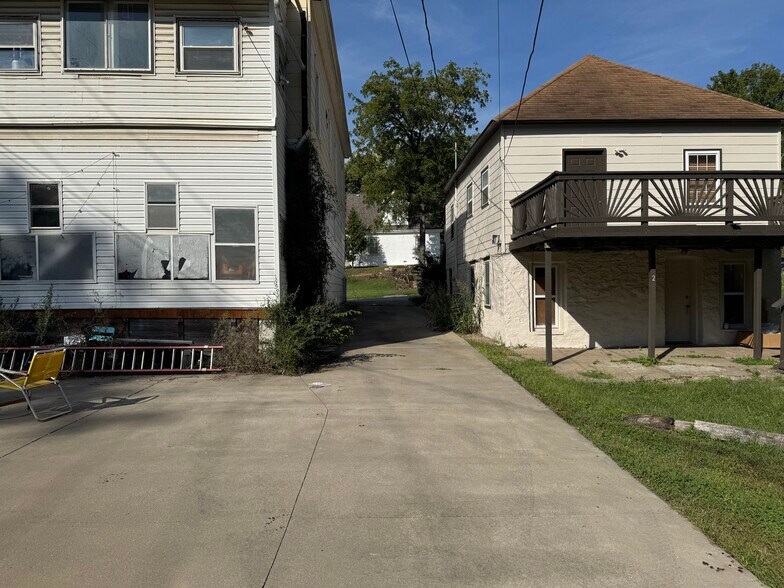 81 N Mill St, Kansas City, KS à louer - Photo du bâtiment - Image 3 de 17