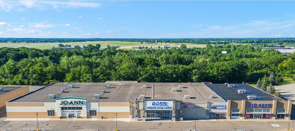 3603-3619 Miller Rd, Flint, MI à vendre - Photo du bâtiment - Image 2 de 2