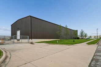 990 Premier Dr, Kearney, MO à louer Photo intérieure- Image 2 de 20