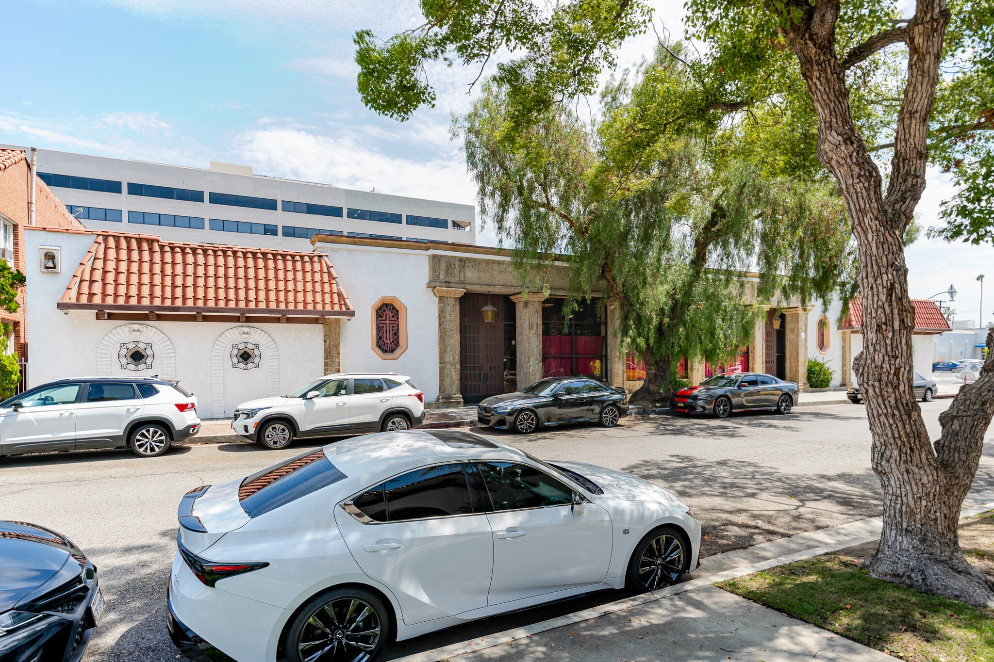 333 E Colorado St, Glendale, CA for lease Interior Photo- Image 1 of 16