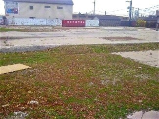 Plus de détails pour Fullerton Ave Commercial Space – à vendre, Chicago, IL