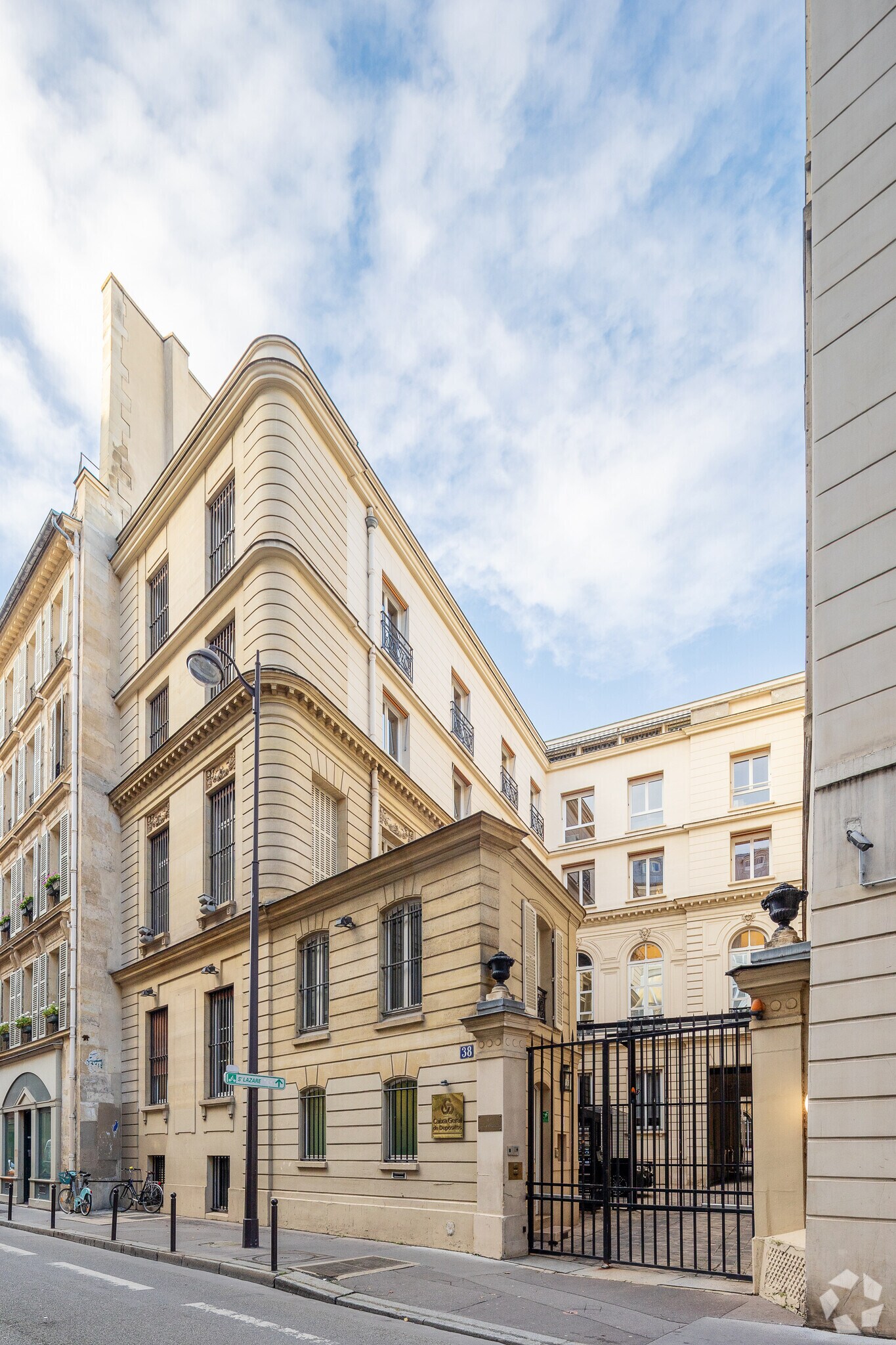 38 Rue De Provence, Paris for sale Primary Photo- Image 1 of 14