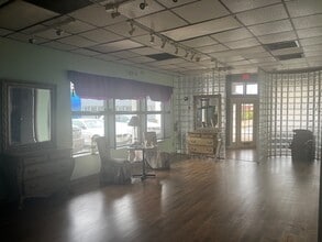 2200 Colonial Ave, Norfolk, VA à louer Photo du bâtiment- Image 1 de 4