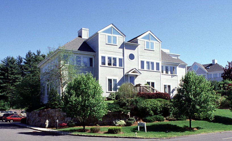 120 Post Rd W, Westport, CT à louer - Photo du bâtiment - Image 2 de 23