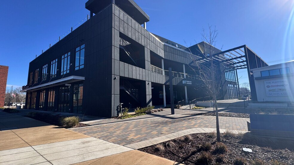 3232 South Blvd, Charlotte, NC à louer - Photo du bâtiment - Image 2 de 6