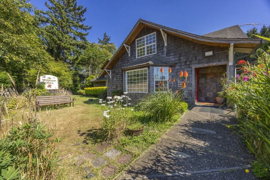 4250 SE Highway 101, Lincoln City, OR à vendre - Photo du bâtiment - Image 2 de 38