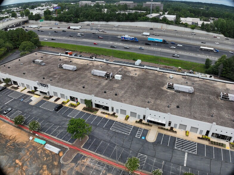 2975 Breckinridge Blvd, Duluth, GA à louer - Communauté Matterport - Image 2 de 20