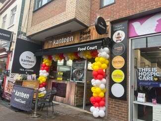 Plus de détails pour Commerce de détail à louer