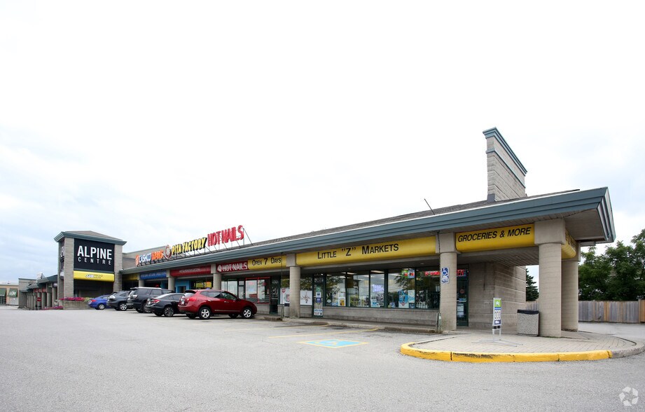 725 Ottawa St, Kitchener, ON à vendre - Photo du bâtiment - Image 1 de 1