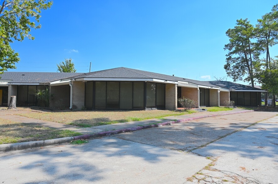 14423 Cornerstone Village Dr, Houston, TX for sale - Building Photo - Image 2 of 23