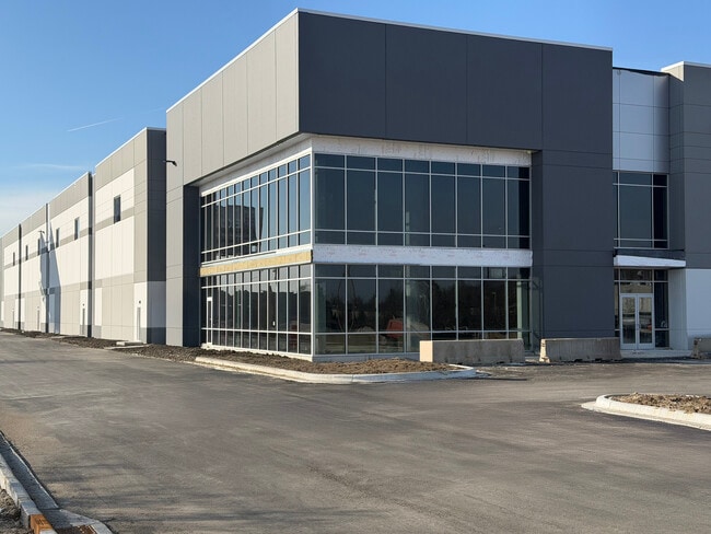 More details for 10000 S Ridgeview Dr, Oak Creek, WI - Industrial for Lease