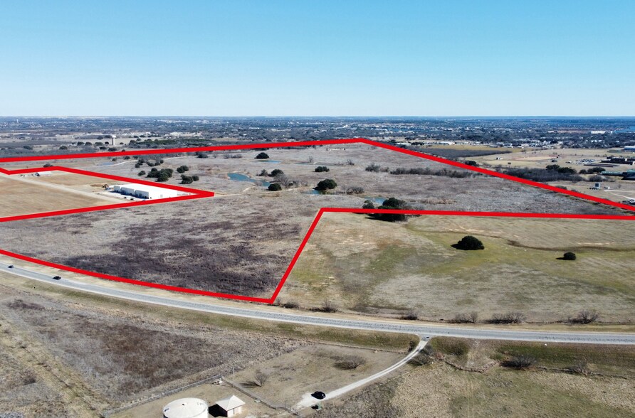 2009 Loop 567, Granbury, TX à vendre - Photo du bâtiment - Image 2 de 10