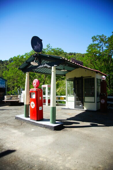 2700 Franklin Canyon Rd, Martinez, CA à louer - Photo du bâtiment - Image 3 de 17