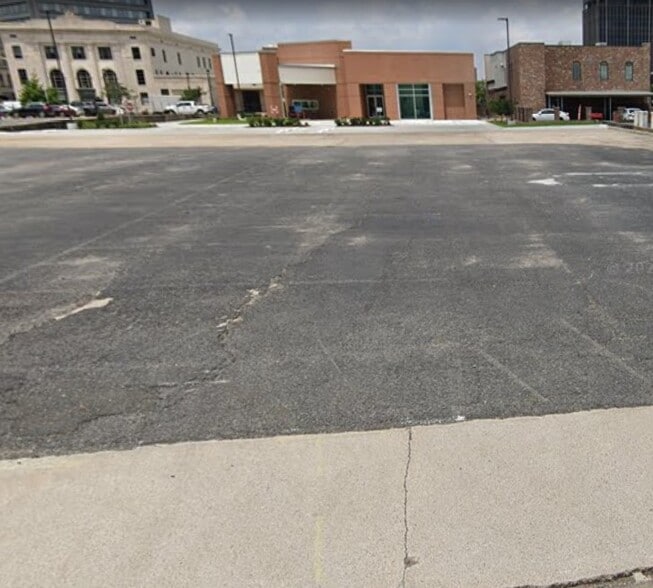 0 Bilbo St, Lake Charles, LA à louer - Photo principale - Image 1 de 2