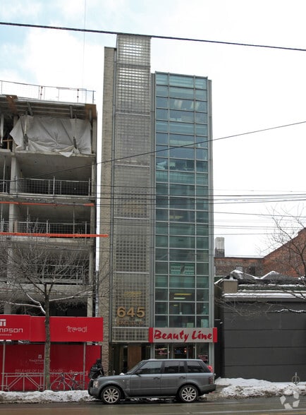 645 King St W, Toronto, ON for lease - Building Photo - Image 2 of 9