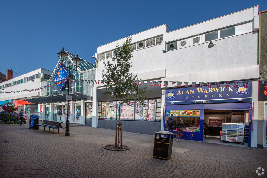 Hagley Mall, Halesowen for lease - Primary Photo - Image 1 of 13