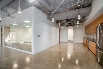 701 Brazos St, Austin, TX for lease Interior Photo- Image 2 of 3