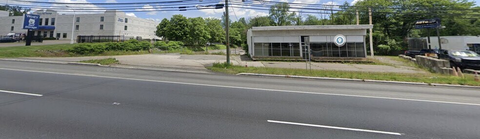 174 Route 17 N, Upper Saddle River, NJ à louer - Photo du bâtiment - Image 3 de 9