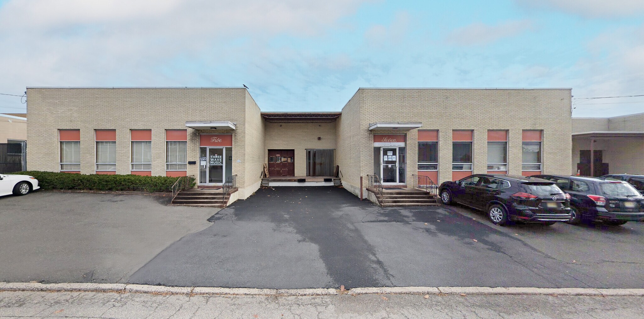 5-7 Valley St, Hawthorne, NJ for lease Building Photo- Image 1 of 5