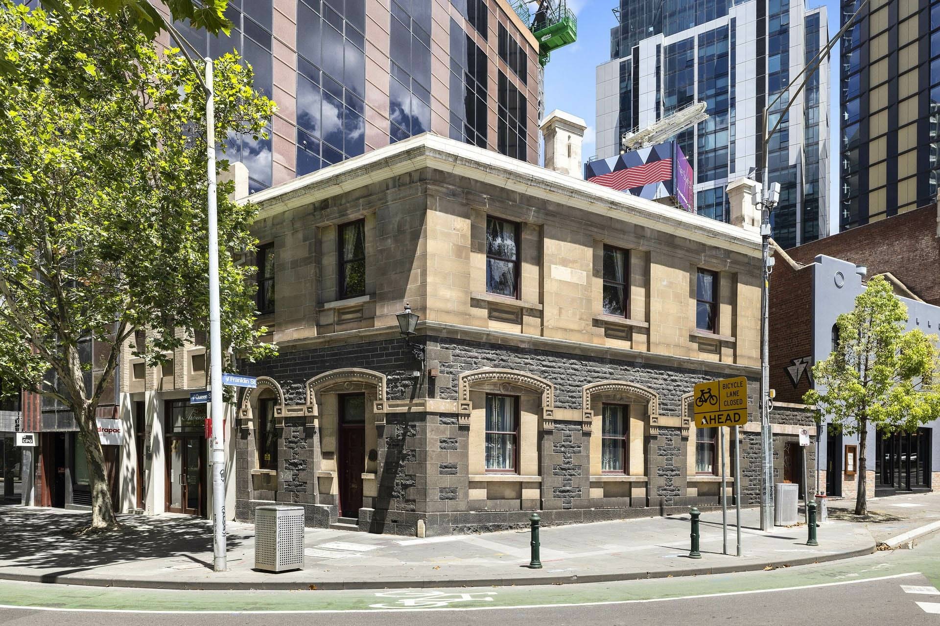 375 Queen St, Melbourne for lease Primary Photo- Image 1 of 3